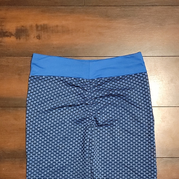 NWOT Blue "Tik Tok" Leggings - Picture 2 of 2